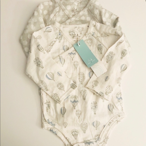NWT ADEN AND ANAIS MUSLIN BODYSUIT ROMPERS 9-12M - Picture 2 of 14